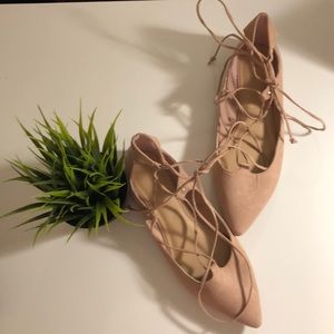 Old Navy Blush lace up flats in size 10
